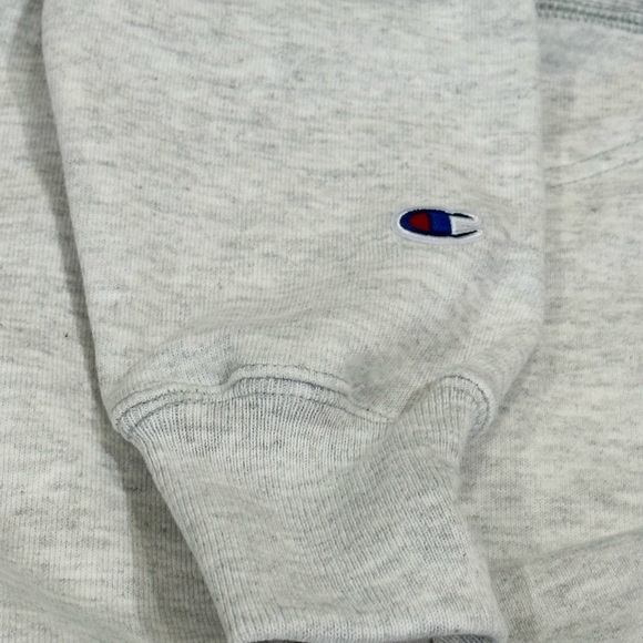 NWT Champion Embroidered Script Womans Sweater - Picture 4 of 6